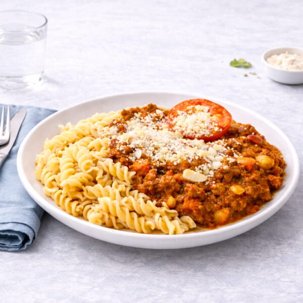 Köttfärssås med pasta & grillad tomat tallrik